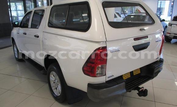 Buy Used Toyota Hilux White Car in Maputo in Maputo Buy Used Toyota Hilux White Car in Maputo in Maputo