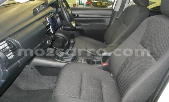 Buy Used Toyota Hilux White Car in Maputo in Maputo Buy Used Toyota Hilux White Car in Maputo in Maputo