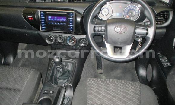Buy Used Toyota Hilux White Car in Maputo in Maputo Buy Used Toyota Hilux White Car in Maputo in Maputo