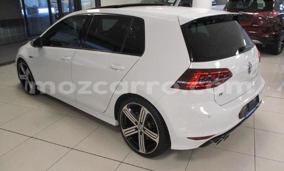 Comprar Usado Volkswagen Golf R Branco Carro em Maputo em Maputo Comprar Usado Volkswagen Golf R Branco Carro em Maputo em Maputo