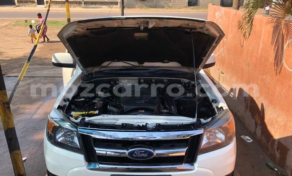 Buy Used Ford Ranger White Car in Maputo in Maputo