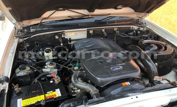 Nunua Ilio tumika Ford Ranger Nyeupe Gari ndani ya Maputo nchini Maputo Nunua Ilio tumika Ford Ranger Nyeupe Gari ndani ya Maputo nchini Maputo