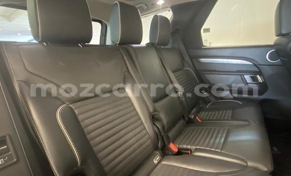 Buy Used Land Rover Discovery White Car in Mocambique in Nampula Buy Used Land Rover Discovery White Car in Mocambique in Nampula