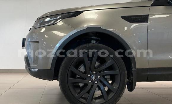 Buy Used Land Rover Discovery White Car in Mocambique in Nampula Buy Used Land Rover Discovery White Car in Mocambique in Nampula