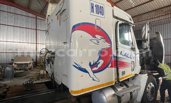 Nunua Ilio tumika Ford E 150 Cargo Van Nyeupe Lori ndani ya Maputo nchini Maputo Nunua Ilio tumika Ford E 150 Cargo Van Nyeupe Lori ndani ya Maputo nchini Maputo