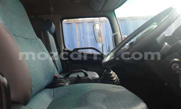 Nunua Ilio tumika Toyota Hilux Nyeupe Gari ndani ya Maputo nchini Maputo Nunua Ilio tumika Toyota Hilux Nyeupe Gari ndani ya Maputo nchini Maputo