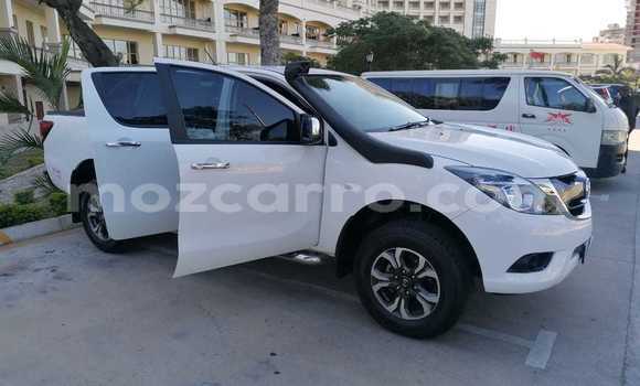 Nunua Ilio tumika Mazda BT-50 Nyeupe Gari ndani ya Maputo nchini Maputo Nunua Ilio tumika Mazda BT-50 Nyeupe Gari ndani ya Maputo nchini Maputo