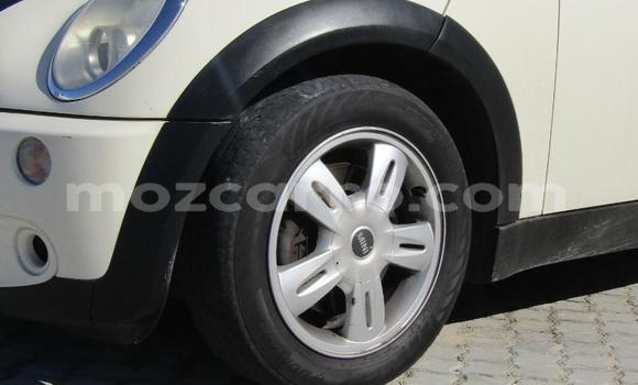 Nunua Ilio tumika MINI Cooper Nyeupe Gari ndani ya Mocambique nchini Nampula Nunua Ilio tumika MINI Cooper Nyeupe Gari ndani ya Mocambique nchini Nampula