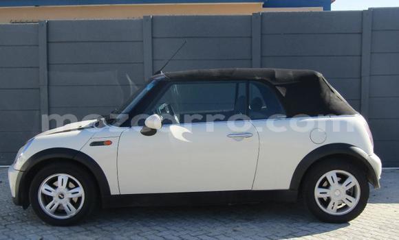 Nunua Ilio tumika MINI Cooper Nyeupe Gari ndani ya Mocambique nchini Nampula Nunua Ilio tumika MINI Cooper Nyeupe Gari ndani ya Mocambique nchini Nampula
