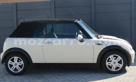 Nunua Ilio tumika MINI Cooper Nyeupe Gari ndani ya Mocambique nchini Nampula Nunua Ilio tumika MINI Cooper Nyeupe Gari ndani ya Mocambique nchini Nampula