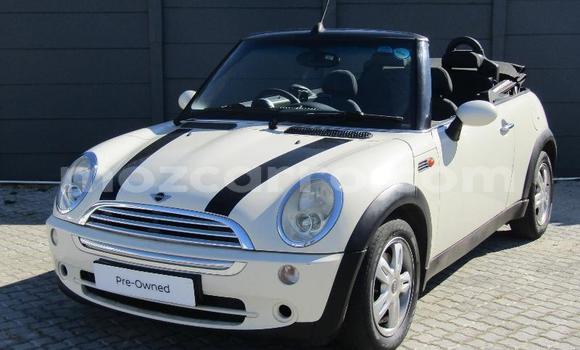 Nunua Ilio tumika MINI Cooper Nyeupe Gari ndani ya Mocambique nchini Nampula Nunua Ilio tumika MINI Cooper Nyeupe Gari ndani ya Mocambique nchini Nampula