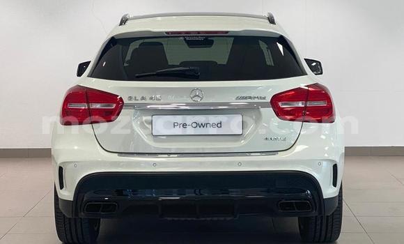 Tenga Tsaru Mercedes‒Benz GLA-klasse AMG Chena Mota in Maputo in Maputo Tenga Tsaru Mercedes‒Benz GLA-klasse AMG Chena Mota in Maputo in Maputo