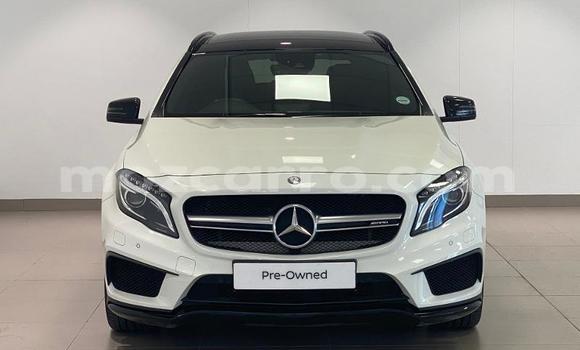 Tenga Tsaru Mercedes‒Benz GLA-klasse AMG Chena Mota in Maputo in Maputo Tenga Tsaru Mercedes‒Benz GLA-klasse AMG Chena Mota in Maputo in Maputo