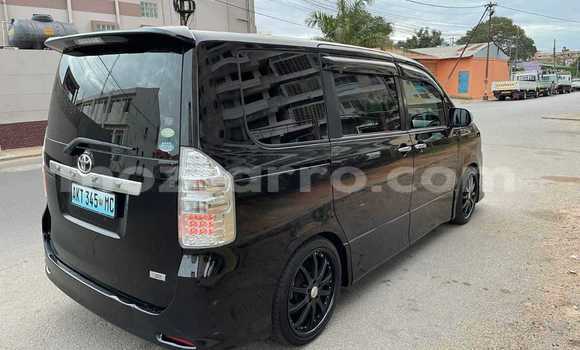 Nunua Ilio tumika Toyota Voxy Nyeusi Gari ndani ya Maputo nchini Maputo Nunua Ilio tumika Toyota Voxy Nyeusi Gari ndani ya Maputo nchini Maputo