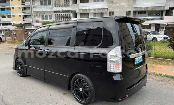 Nunua Ilio tumika Toyota Voxy Nyeusi Gari ndani ya Maputo nchini Maputo Nunua Ilio tumika Toyota Voxy Nyeusi Gari ndani ya Maputo nchini Maputo