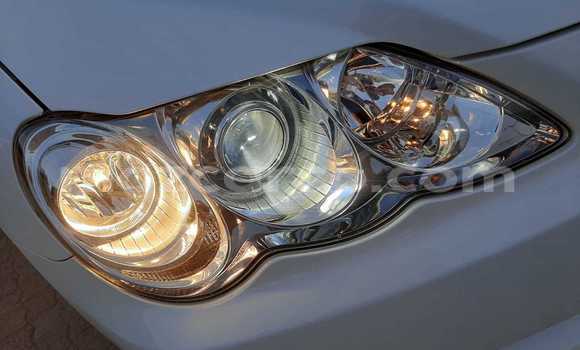 Comprar Usado Toyota Mark X Branco Carro em Maputo em Maputo