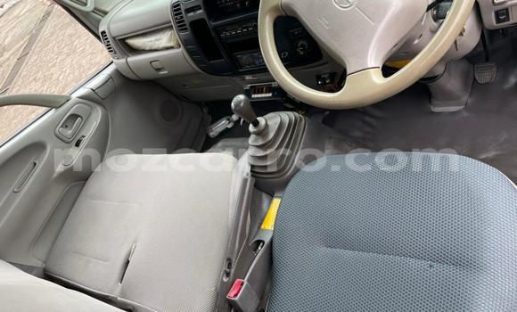 Nunua Ilio tumika Toyota Hilux Nyeupe Gari ndani ya Maputo nchini Maputo Nunua Ilio tumika Toyota Hilux Nyeupe Gari ndani ya Maputo nchini Maputo