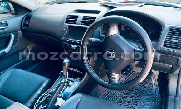 Nunua Ilio tumika Honda Accord Fedha Gari ndani ya Maputo nchini Maputo Nunua Ilio tumika Honda Accord Fedha Gari ndani ya Maputo nchini Maputo