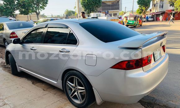 Nunua Ilio tumika Honda Accord Fedha Gari ndani ya Maputo nchini Maputo Nunua Ilio tumika Honda Accord Fedha Gari ndani ya Maputo nchini Maputo