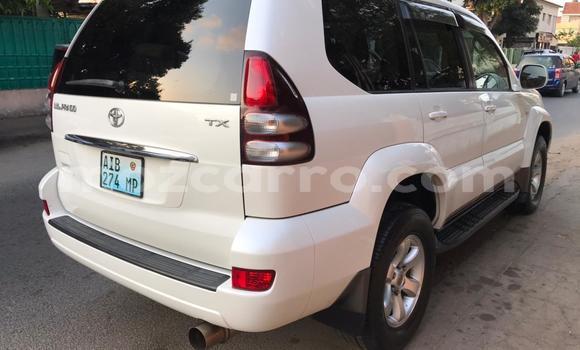 Nunua Ilio tumika Toyota Land Cruiser Prado Nyeupe Gari ndani ya Maputo nchini Maputo Nunua Ilio tumika Toyota Land Cruiser Prado Nyeupe Gari ndani ya Maputo nchini Maputo