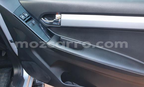 Comprar Usado Isuzu D-MAX Prata Carro em Chifunde em Tete Comprar Usado Isuzu D-MAX Prata Carro em Chifunde em Tete