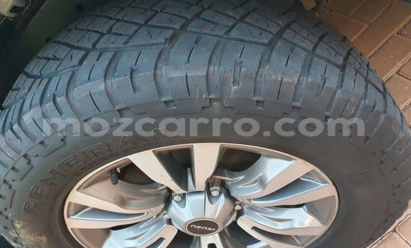 Comprar Usado Isuzu D-MAX Prata Carro em Chifunde em Tete Comprar Usado Isuzu D-MAX Prata Carro em Chifunde em Tete