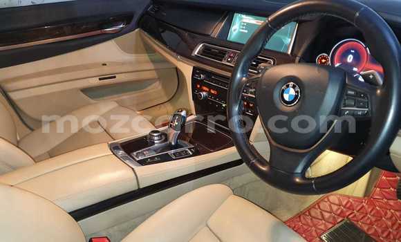 Comprar Usado BMW 7-Series Preto Carro em Maputo em Maputo Comprar Usado BMW 7-Series Preto Carro em Maputo em Maputo