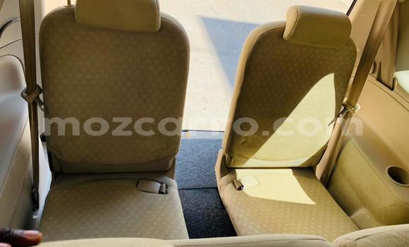 Nunua Ilio tumika Toyota Sienta Kijani Gari ndani ya Maputo nchini Maputo Nunua Ilio tumika Toyota Sienta Kijani Gari ndani ya Maputo nchini Maputo