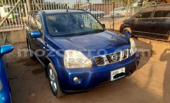 Buy Used Nissan X-Trail Blue Car in Maputo in Maputo