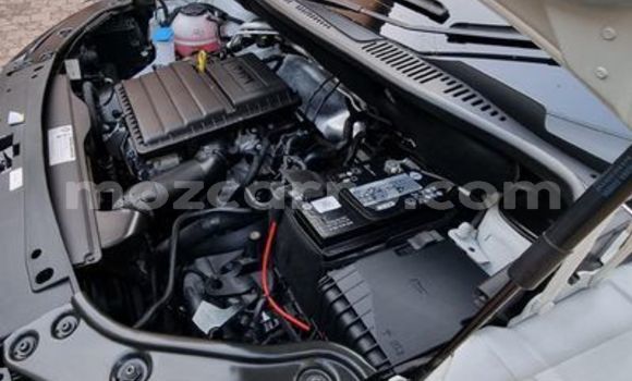 Tenga Tsaru Volkswagen Caddy Chena Mota in Inhaminga in Sofala Tenga Tsaru Volkswagen Caddy Chena Mota in Inhaminga in Sofala