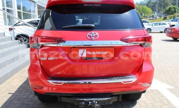 Tenga Tsaru Toyota Fortuner Tsvuku Mota in Maputo in Maputo Tenga Tsaru Toyota Fortuner Tsvuku Mota in Maputo in Maputo