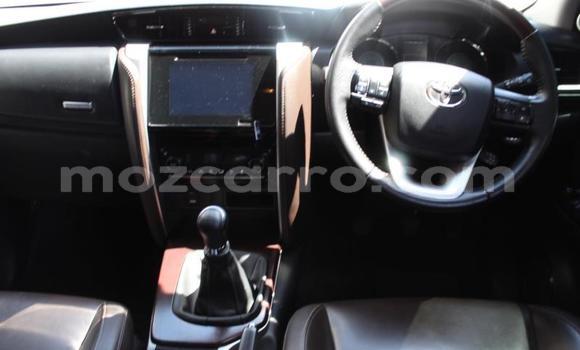 Tenga Tsaru Toyota Fortuner Tsvuku Mota in Maputo in Maputo Tenga Tsaru Toyota Fortuner Tsvuku Mota in Maputo in Maputo