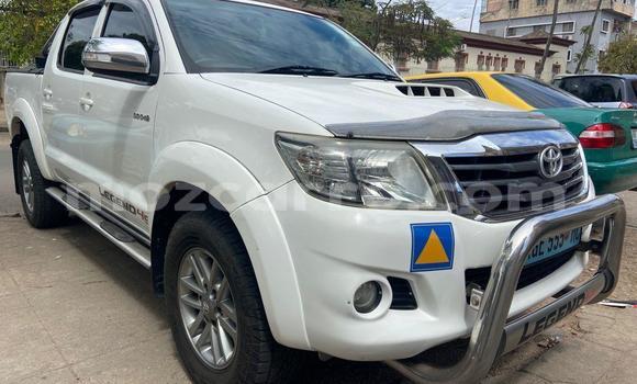 Buy Used Toyota Hilux White Car in Maputo in Maputo Buy Used Toyota Hilux White Car in Maputo in Maputo