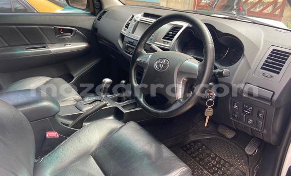 Buy Used Toyota Hilux White Car in Maputo in Maputo Buy Used Toyota Hilux White Car in Maputo in Maputo