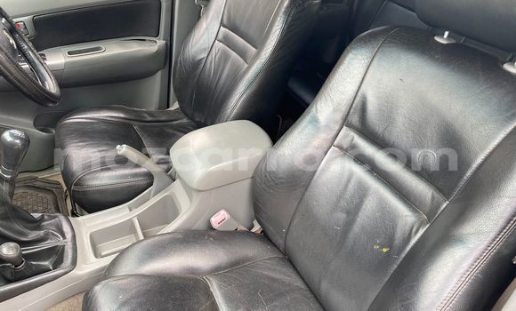 Nunua Ilio tumika Toyota Hilux Nyeupe Gari ndani ya Maputo nchini Maputo Nunua Ilio tumika Toyota Hilux Nyeupe Gari ndani ya Maputo nchini Maputo
