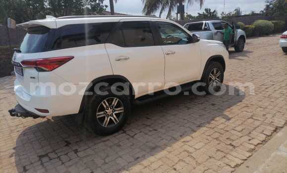 Buy Used Toyota Fortuner White Car in Maputo in Maputo Buy Used Toyota Fortuner White Car in Maputo in Maputo
