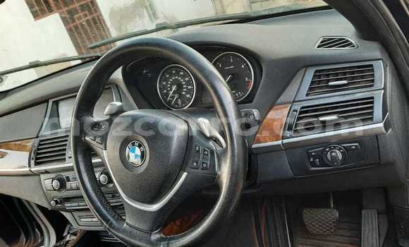 Nunua Ilio tumika BMW X5 Nyeusi Gari ndani ya Maputo nchini Maputo Nunua Ilio tumika BMW X5 Nyeusi Gari ndani ya Maputo nchini Maputo