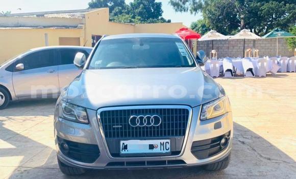 Nunua Ilio tumika Audi Q5 Bluu Gari ndani ya Maputo nchini Maputo Nunua Ilio tumika Audi Q5 Bluu Gari ndani ya Maputo nchini Maputo