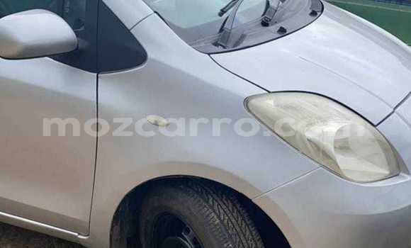 Nunua Ilio tumika Toyota Vitz Fedha Gari ndani ya Maputo nchini Maputo Nunua Ilio tumika Toyota Vitz Fedha Gari ndani ya Maputo nchini Maputo