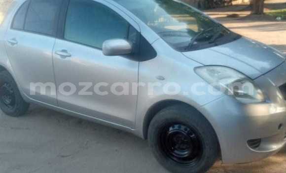 Nunua Ilio tumika Toyota Vitz Fedha Gari ndani ya Maputo nchini Maputo Nunua Ilio tumika Toyota Vitz Fedha Gari ndani ya Maputo nchini Maputo