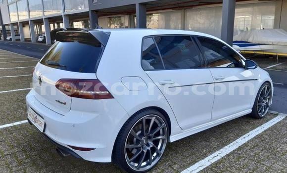 Comprar Usado Volkswagen Polo Branco Carro em Maputo em Maputo Comprar Usado Volkswagen Polo Branco Carro em Maputo em Maputo
