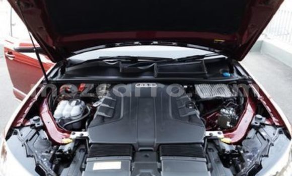 Tenga Tsaru Audi Q7 Tsvuku Mota in Inhambane in Inhambane Tenga Tsaru Audi Q7 Tsvuku Mota in Inhambane in Inhambane