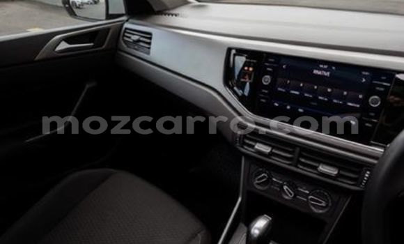 Buy Used Volkswagen Polo White Car in Maputo in Maputo Buy Used Volkswagen Polo White Car in Maputo in Maputo