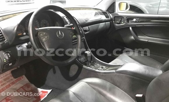 Buy Import Mercedes‒Benz 190 (W201) Other Car in Import - Dubai in Cabo Delgado Buy Import Mercedes‒Benz 190 (W201) Other Car in Import - Dubai in Cabo Delgado
