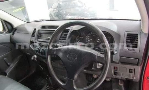 Tenga Tsaru Toyota Hilux Tsvuku Mota in Maputo in Maputo Tenga Tsaru Toyota Hilux Tsvuku Mota in Maputo in Maputo