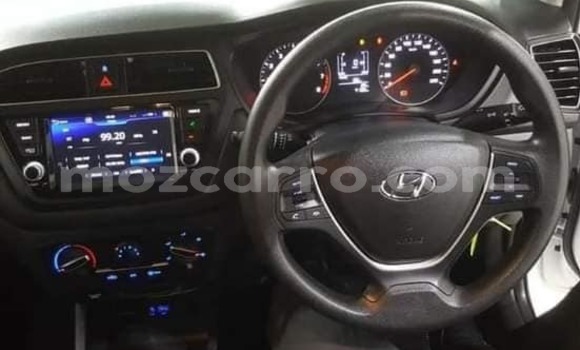 Nunua Ilio tumika Hyundai i20 Nyeupe Gari ndani ya Maputo nchini Maputo Nunua Ilio tumika Hyundai i20 Nyeupe Gari ndani ya Maputo nchini Maputo