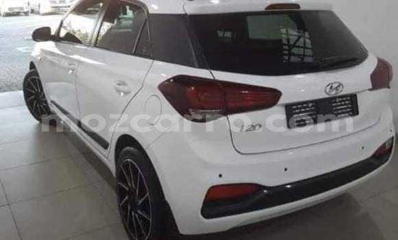 Nunua Ilio tumika Hyundai i20 Nyeupe Gari ndani ya Maputo nchini Maputo Nunua Ilio tumika Hyundai i20 Nyeupe Gari ndani ya Maputo nchini Maputo