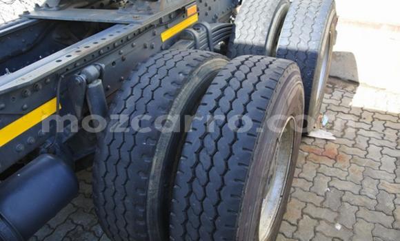 Comprar Usado Mercedes‒Benz 3331 Branco Caminhão em Maputo em Maputo Comprar Usado Mercedes‒Benz 3331 Branco Caminhão em Maputo em Maputo