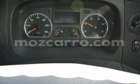 Comprar Usado Mercedes‒Benz 3331 Branco Caminhão em Maputo em Maputo Comprar Usado Mercedes‒Benz 3331 Branco Caminhão em Maputo em Maputo