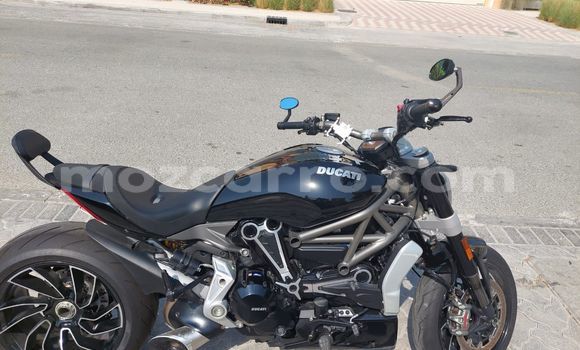 Nunua Ilio tumika Ducati Diavel Nyeusi Bike ndani ya Maputo nchini Maputo